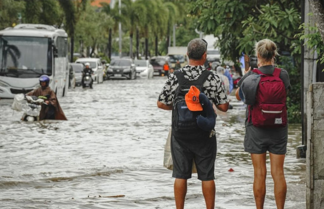 Banjir melanda Bali