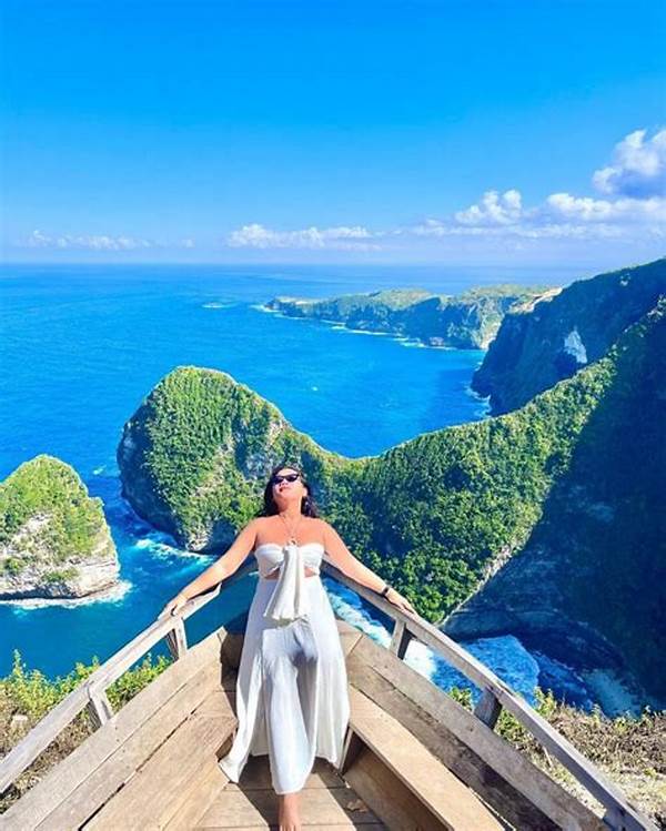 Foto! Pemandangan Lift Kaca Pantai Kelingking Yang Dipersoalkan Pansus Trap Bali